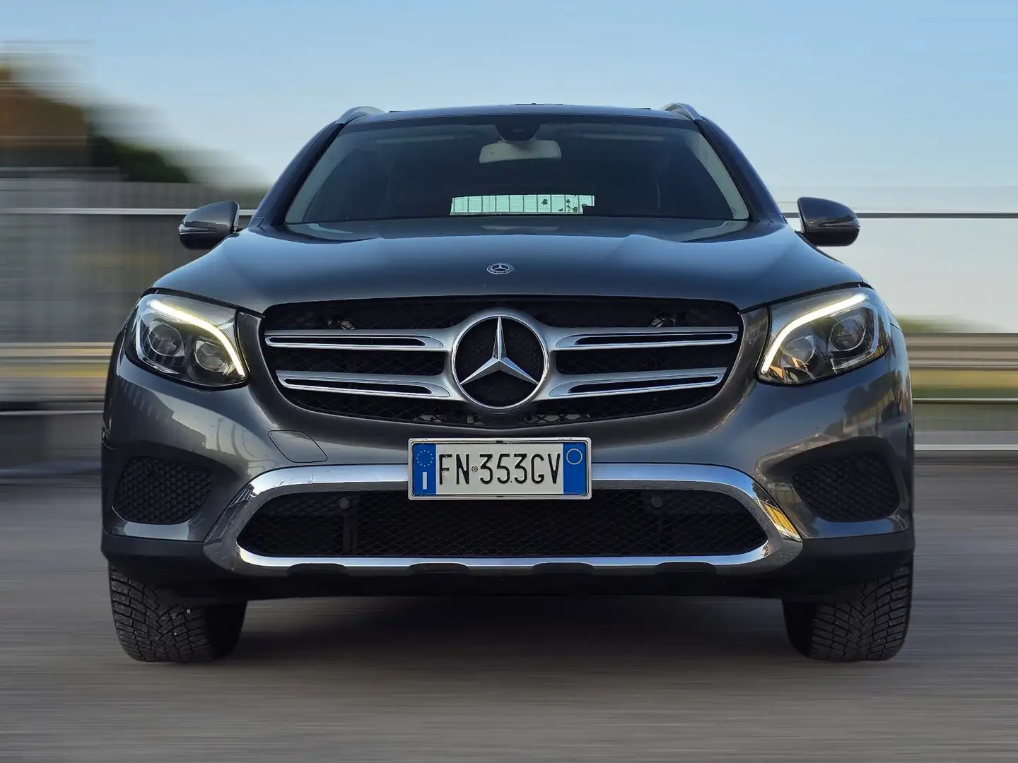 Mercedes-Benz GLC 250 GLC 250 d Business 4matic auto Gris - 2
