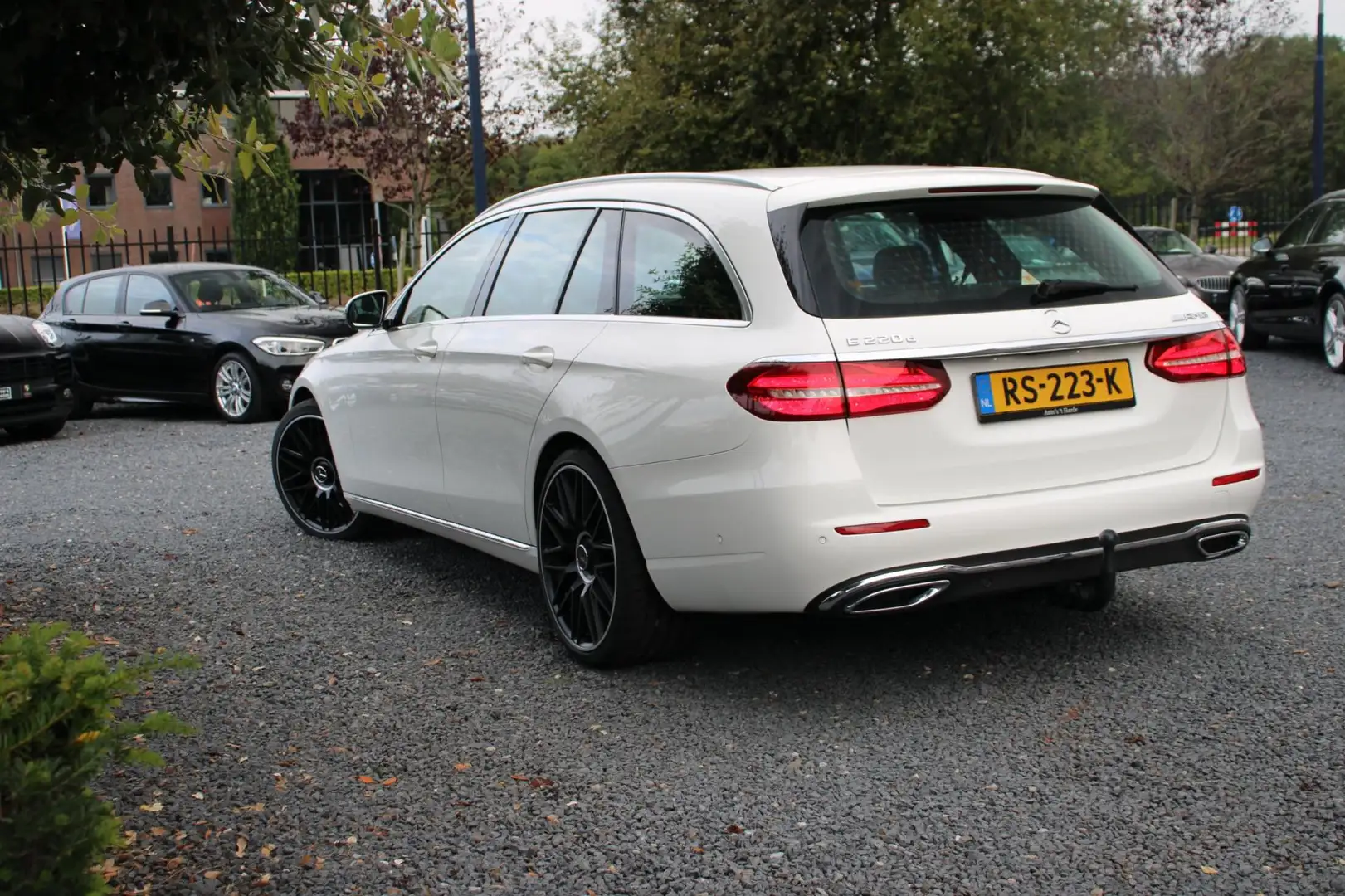 Mercedes-Benz E 220 Estate d Prestige 194 PK Aut. Trekhaak Schuifdak L Wit - 2