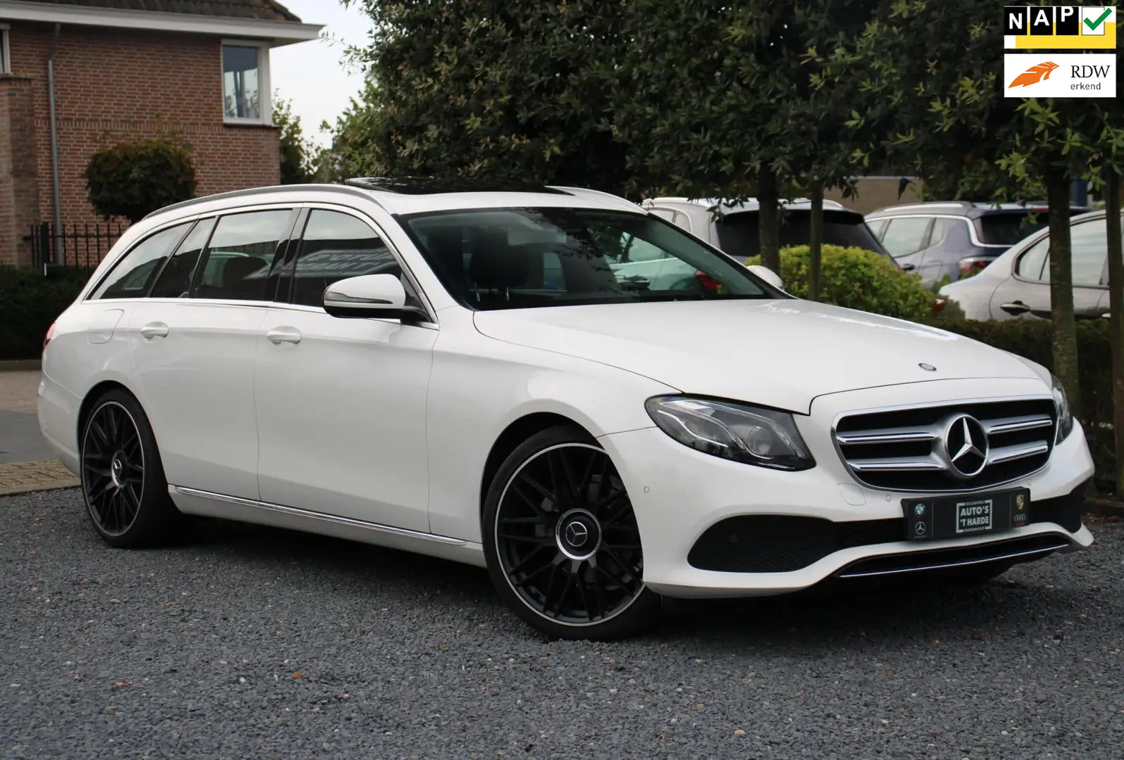 Mercedes-Benz E 220 Estate d Prestige 194 PK Aut. Trekhaak Schuifdak L Wit - 1