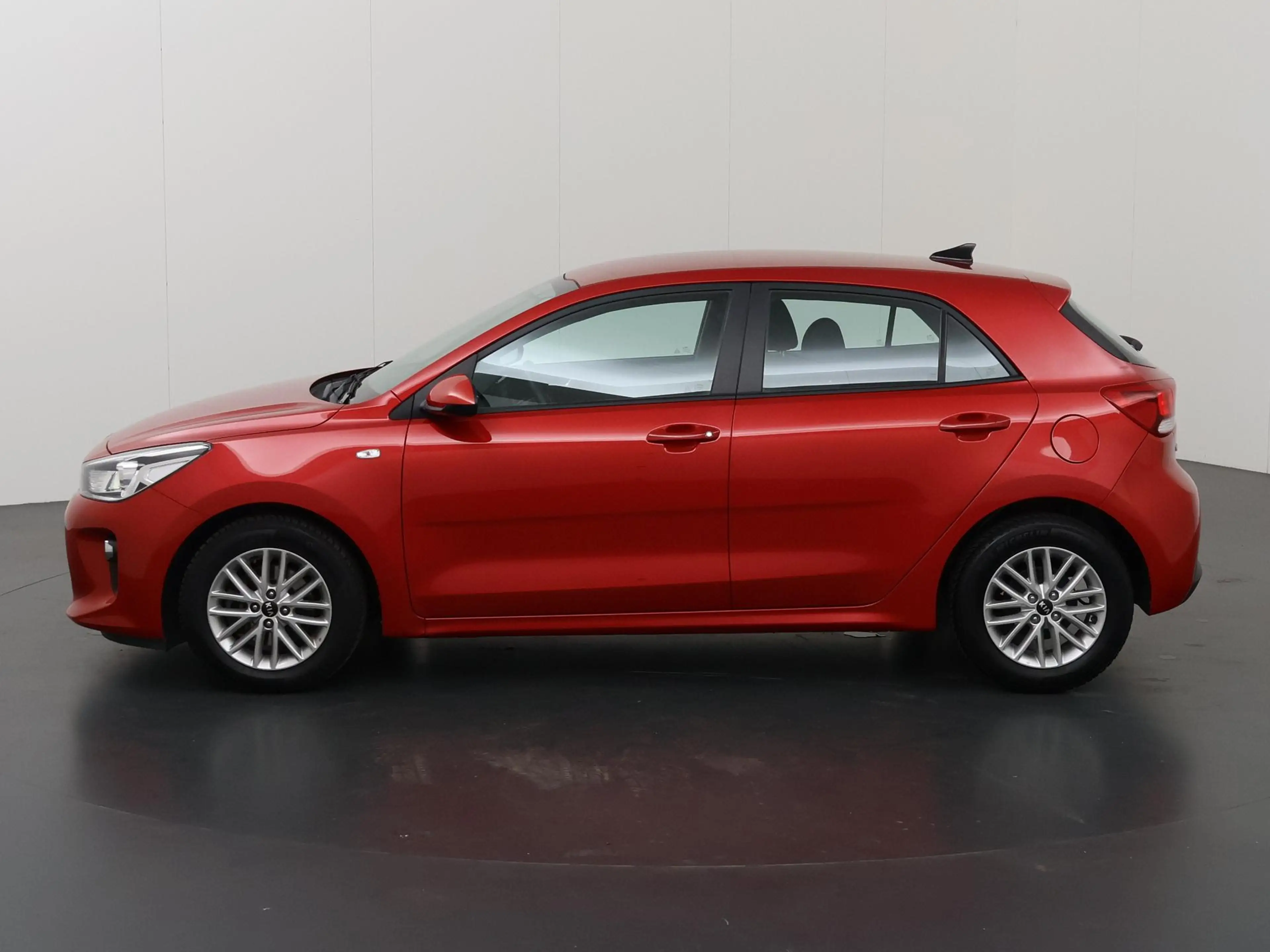 Kia Rio 1.0 TGDI DynamicLine | Navigatie | Parkeercamera | — photo 5