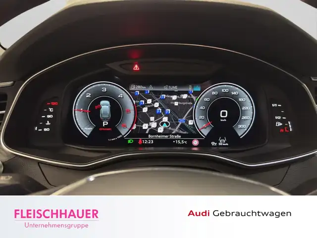 Audi A6 view 11