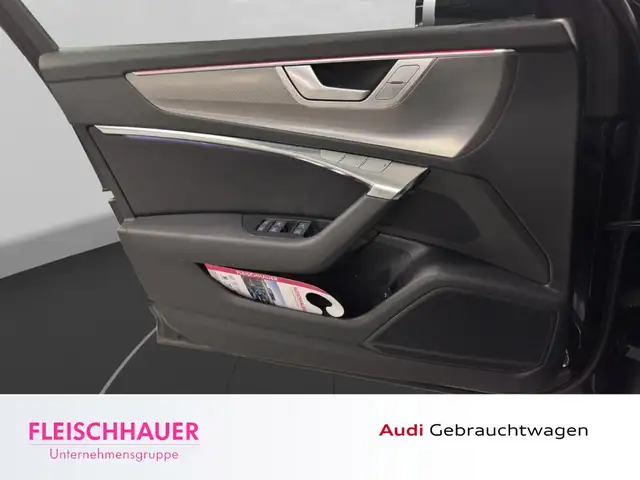Audi A6 view 12
