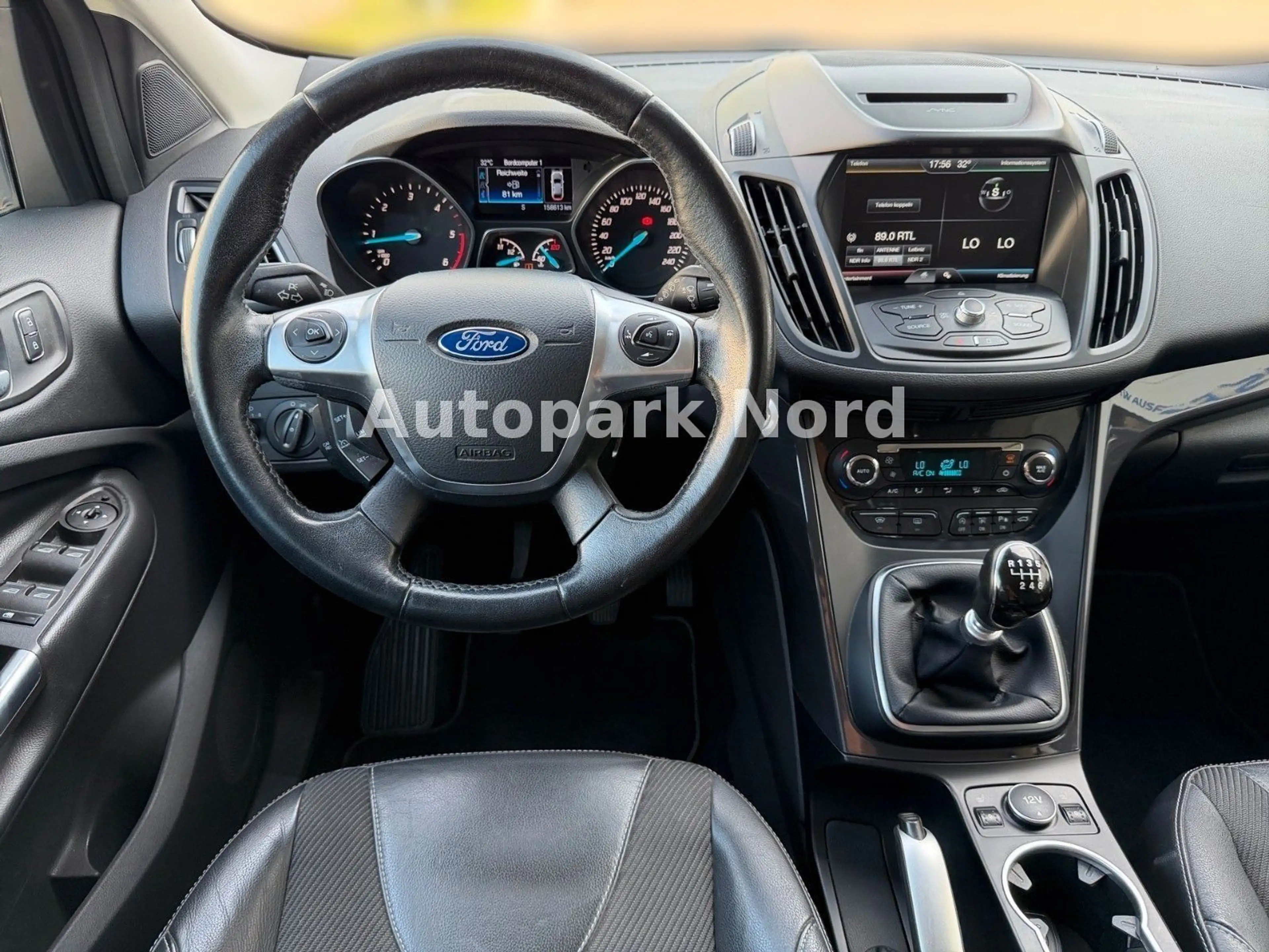 Ford Kuga 2.0 TDCi 4x4 132 kW Titanium - AHK — photo 10