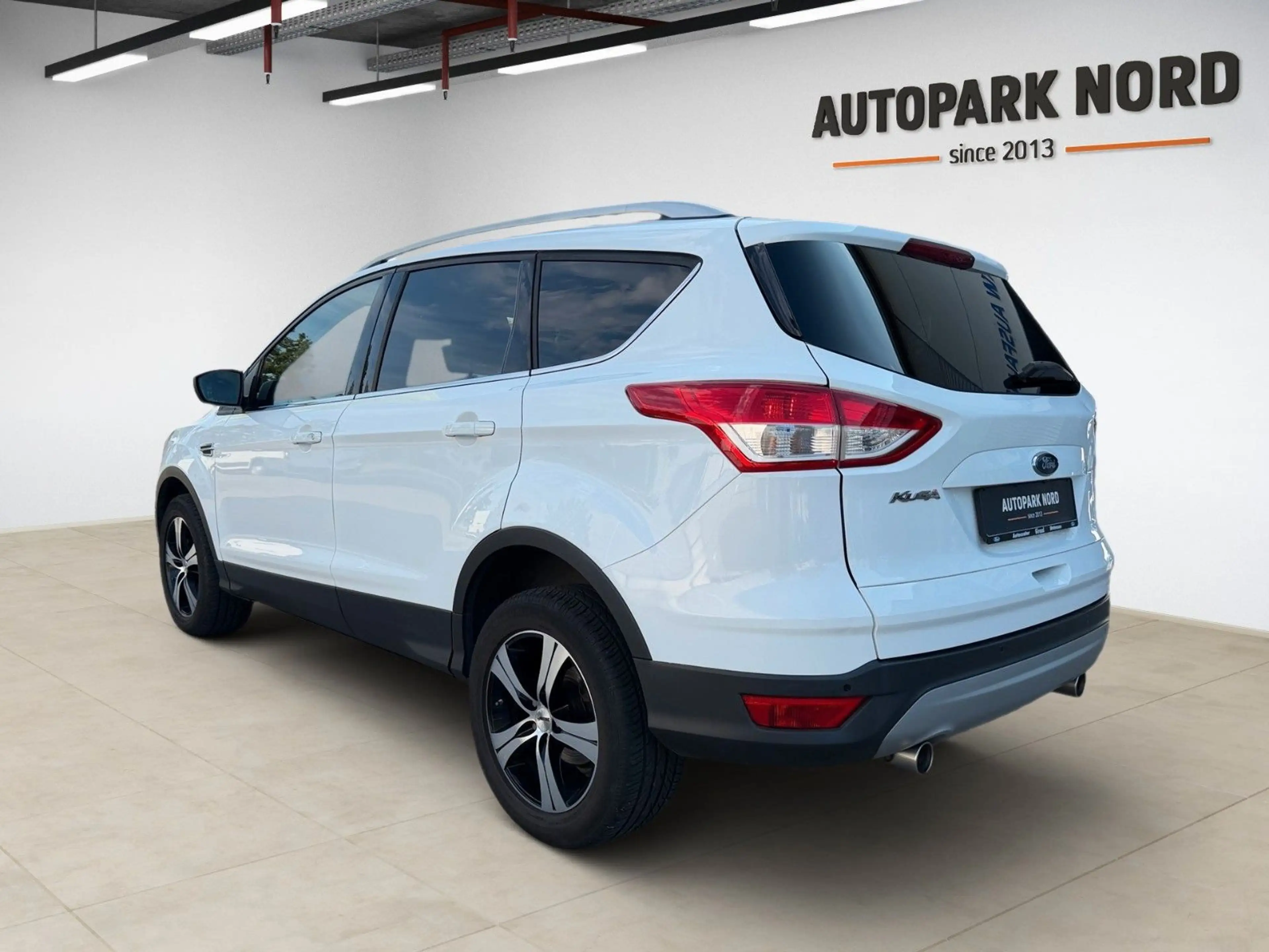 Ford Kuga 2.0 TDCi 4x4 132 kW Titanium - AHK — photo 3