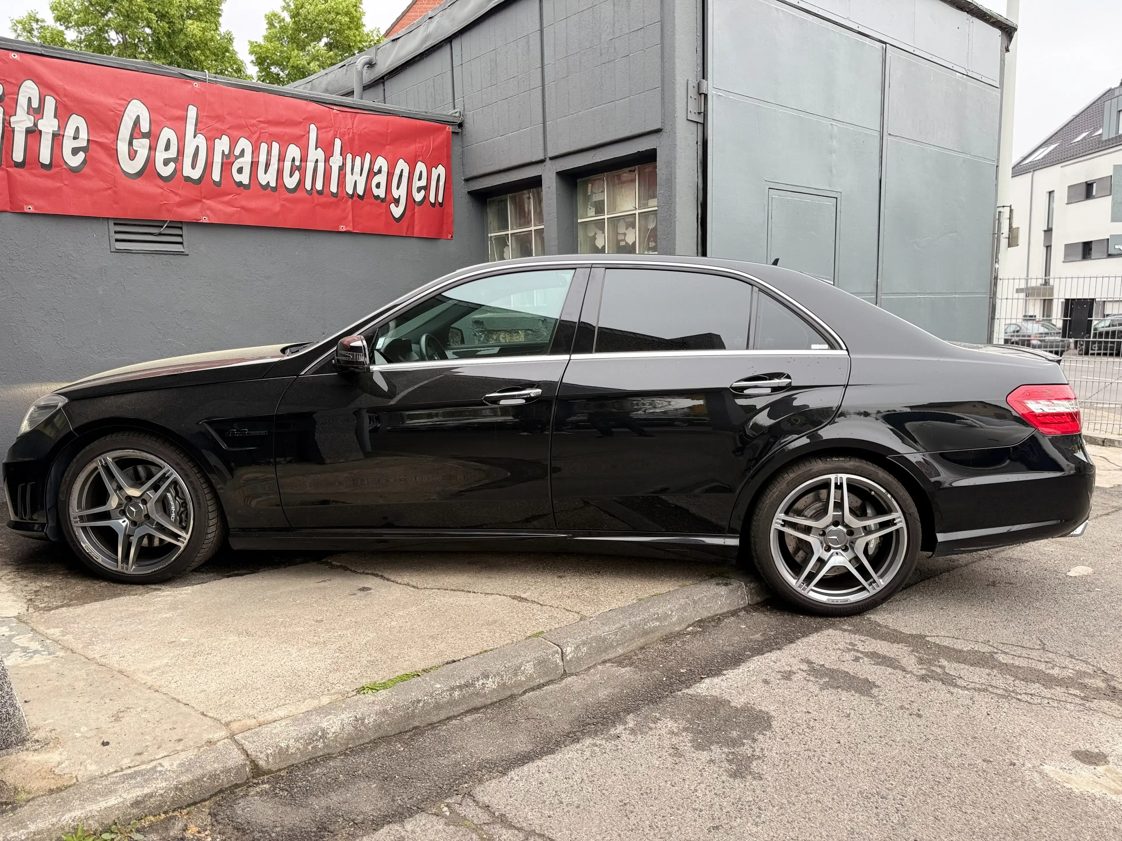 Mercedes-Benz E 63 AMG E 63AMG Perfomance*Panorama*TÜV&ServiceNEU* — photo 4