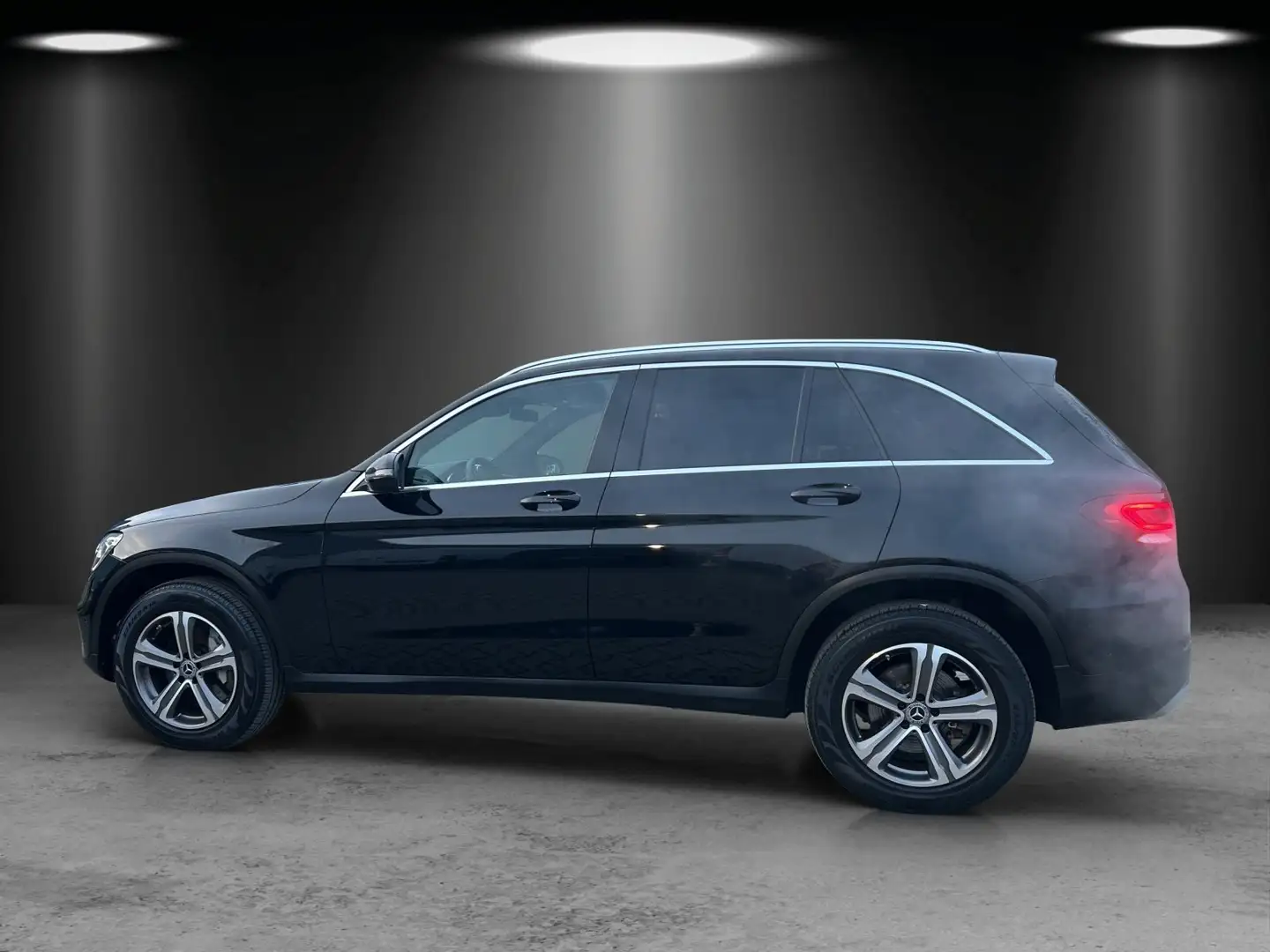 Mercedes-Benz GLC 300 e OffRoad Pano Business el.Heckkl Kamera Schwarz - 2