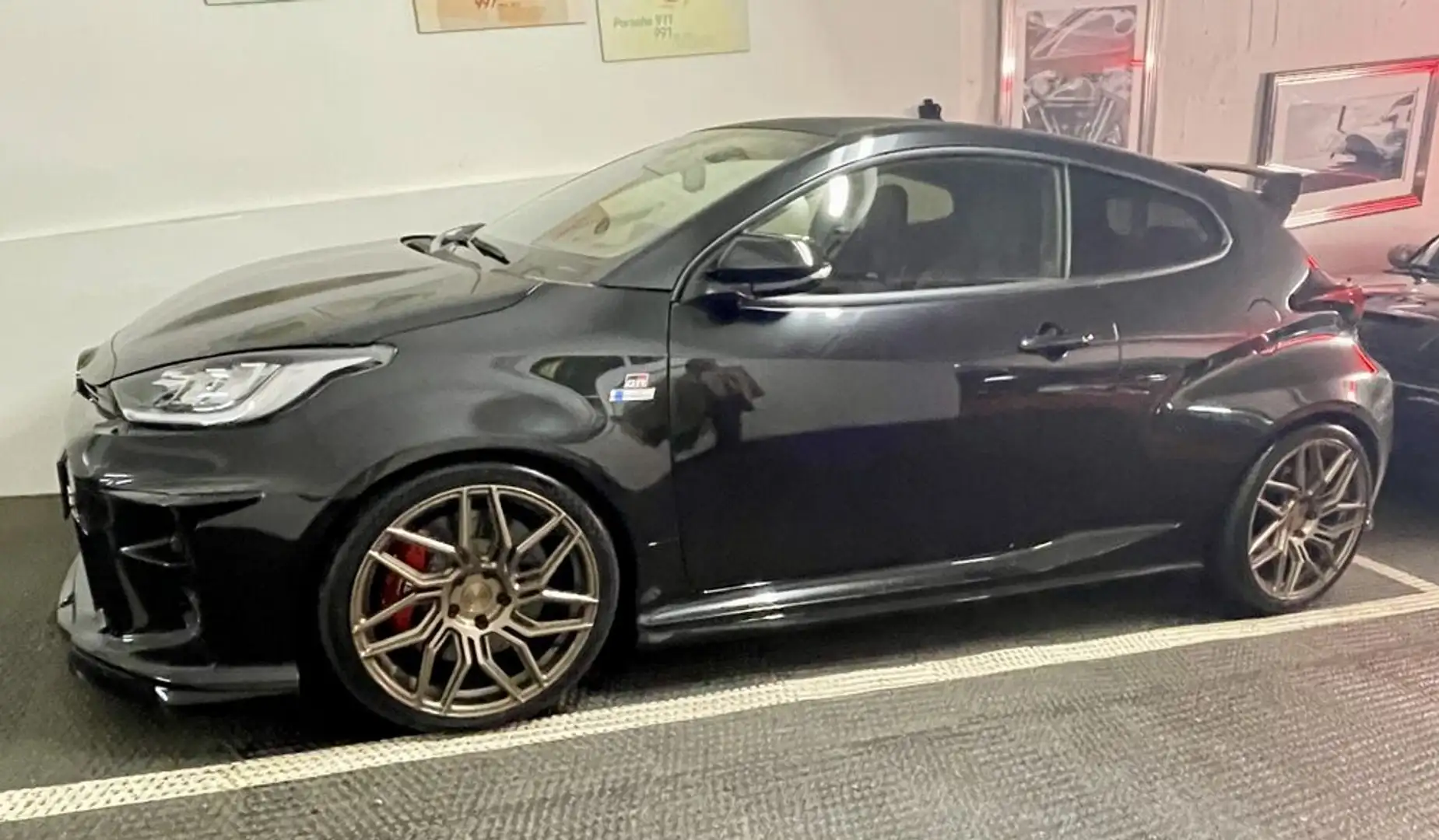 Toyota Yaris GR Schwarz - 2