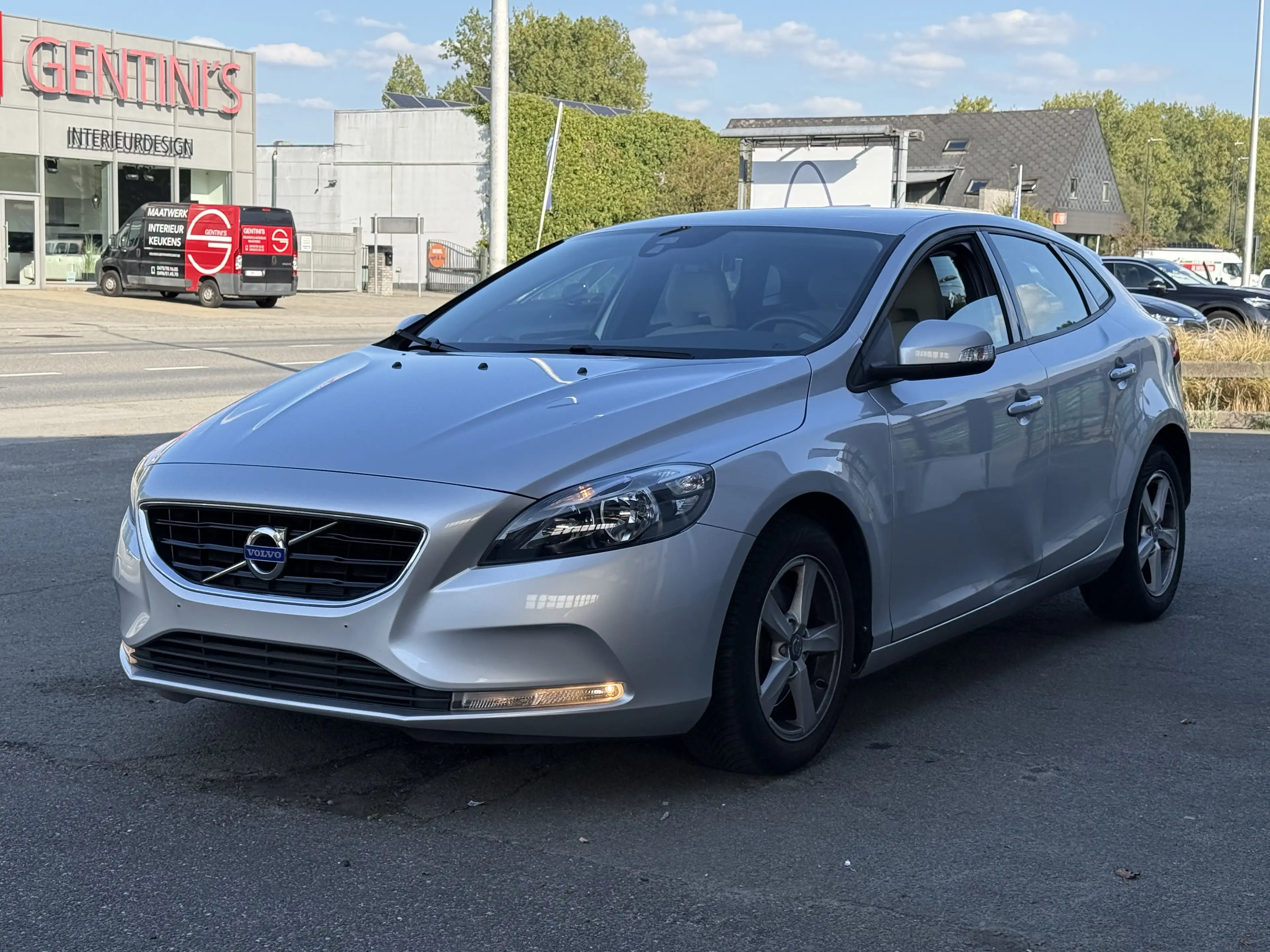 Volvo V40 V40 1.6 T2 Base 1 jaar Garantie — photo 3
