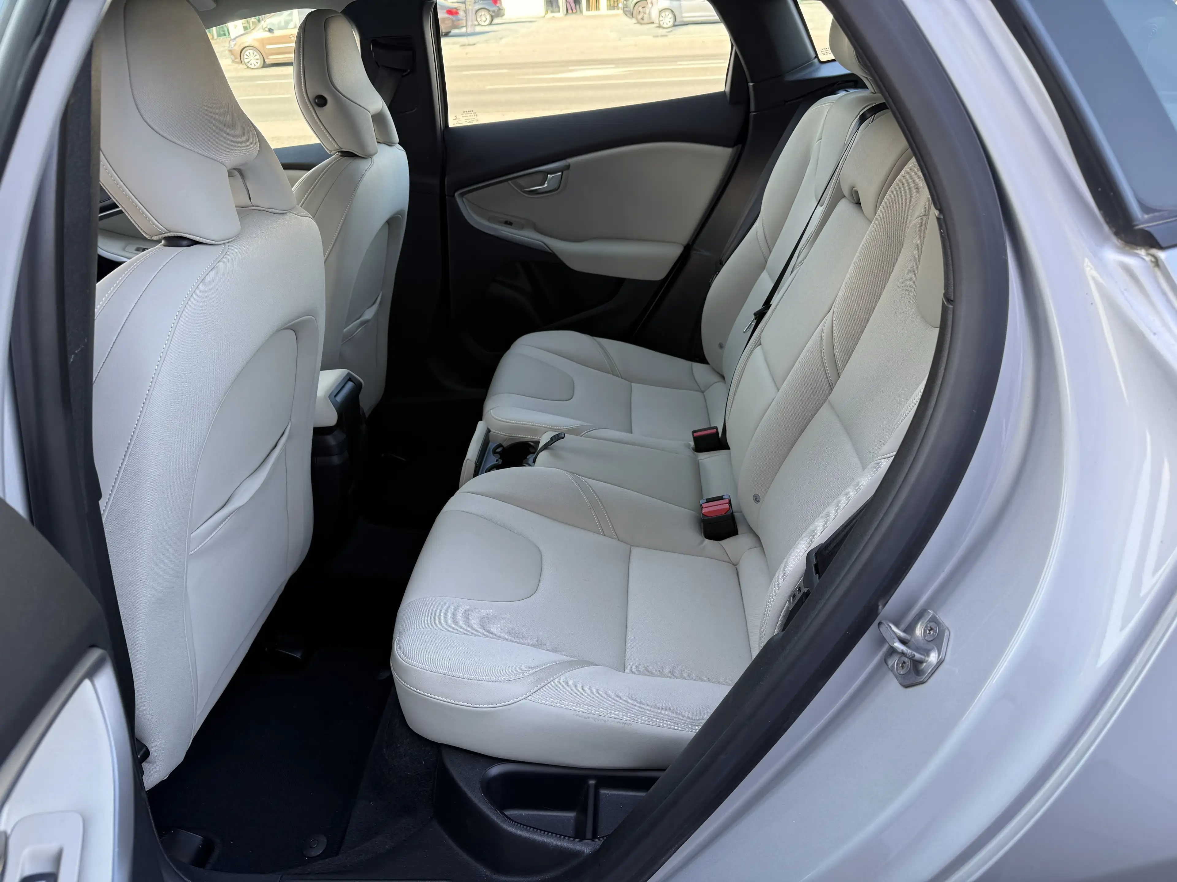 Volvo V40 V40 1.6 T2 Base 1 jaar Garantie — photo 10