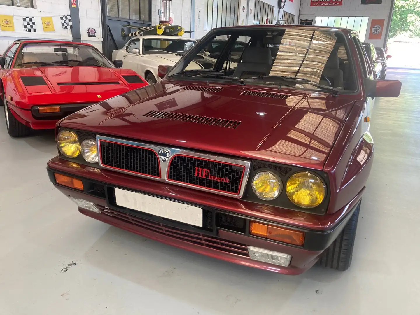 Lancia Delta HF Integrale 8s de 1988 en stock en France Roşu - 2