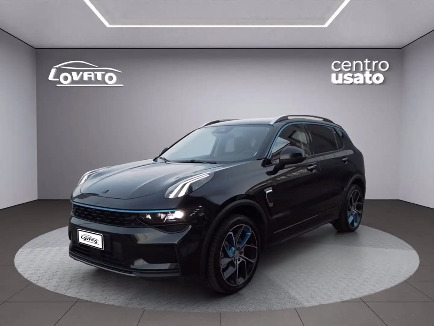 Lynk & Co 01 PHEV Nero - 1