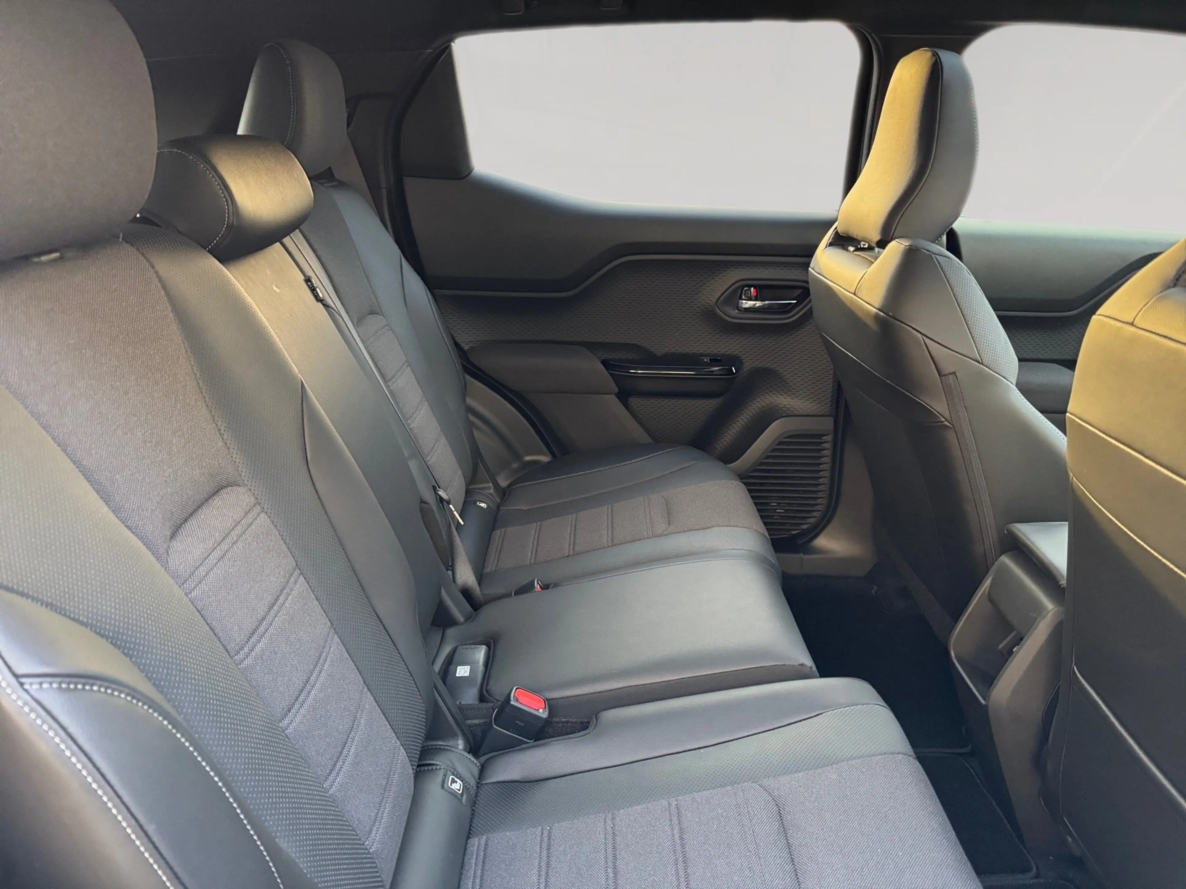 Toyota Urban Cruiser Lounge ACC+LED+Navi+Pano+SHZ+360 — photo 13
