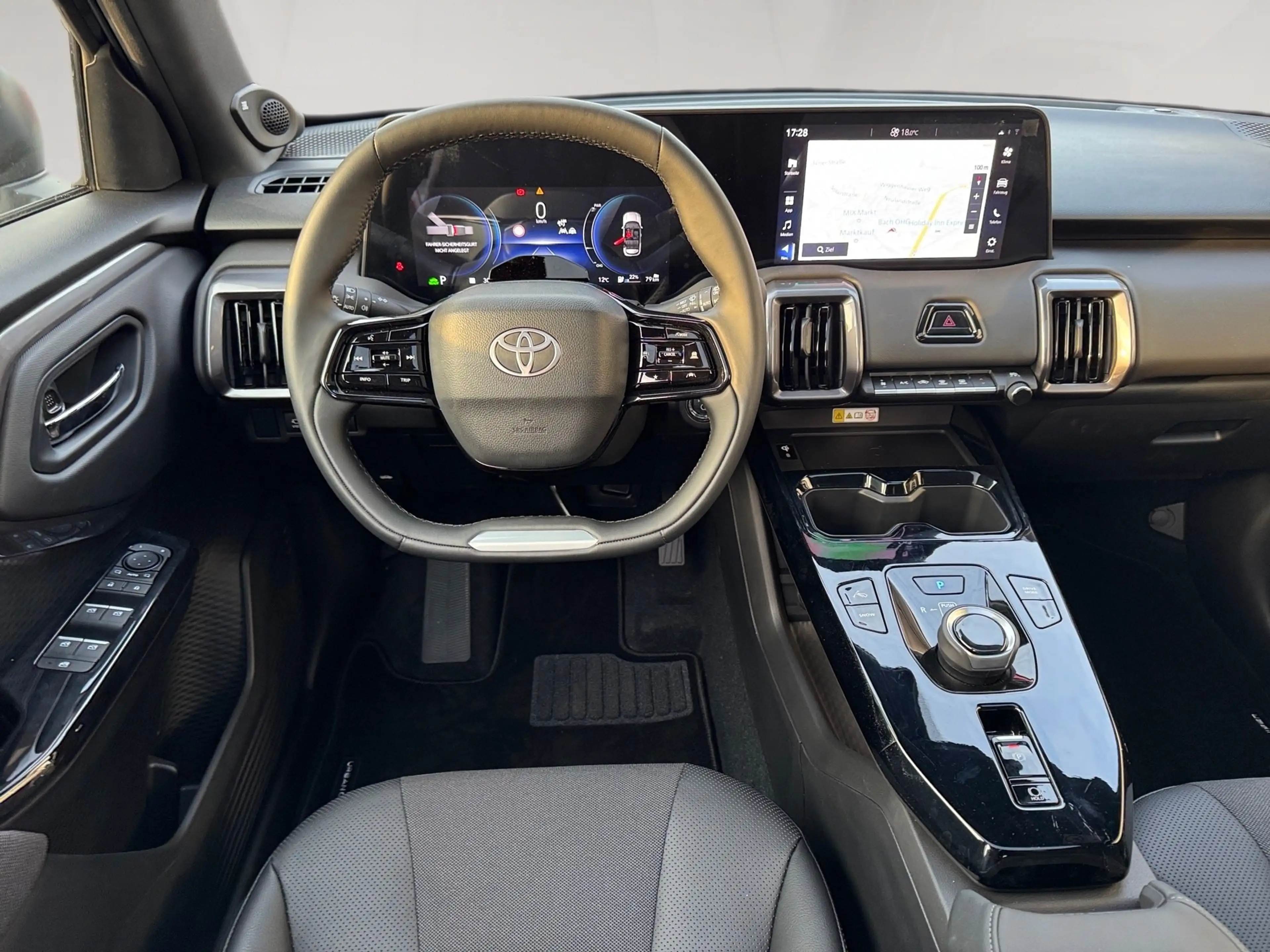 Toyota Urban Cruiser Lounge ACC+LED+Navi+Pano+SHZ+360 — photo 10