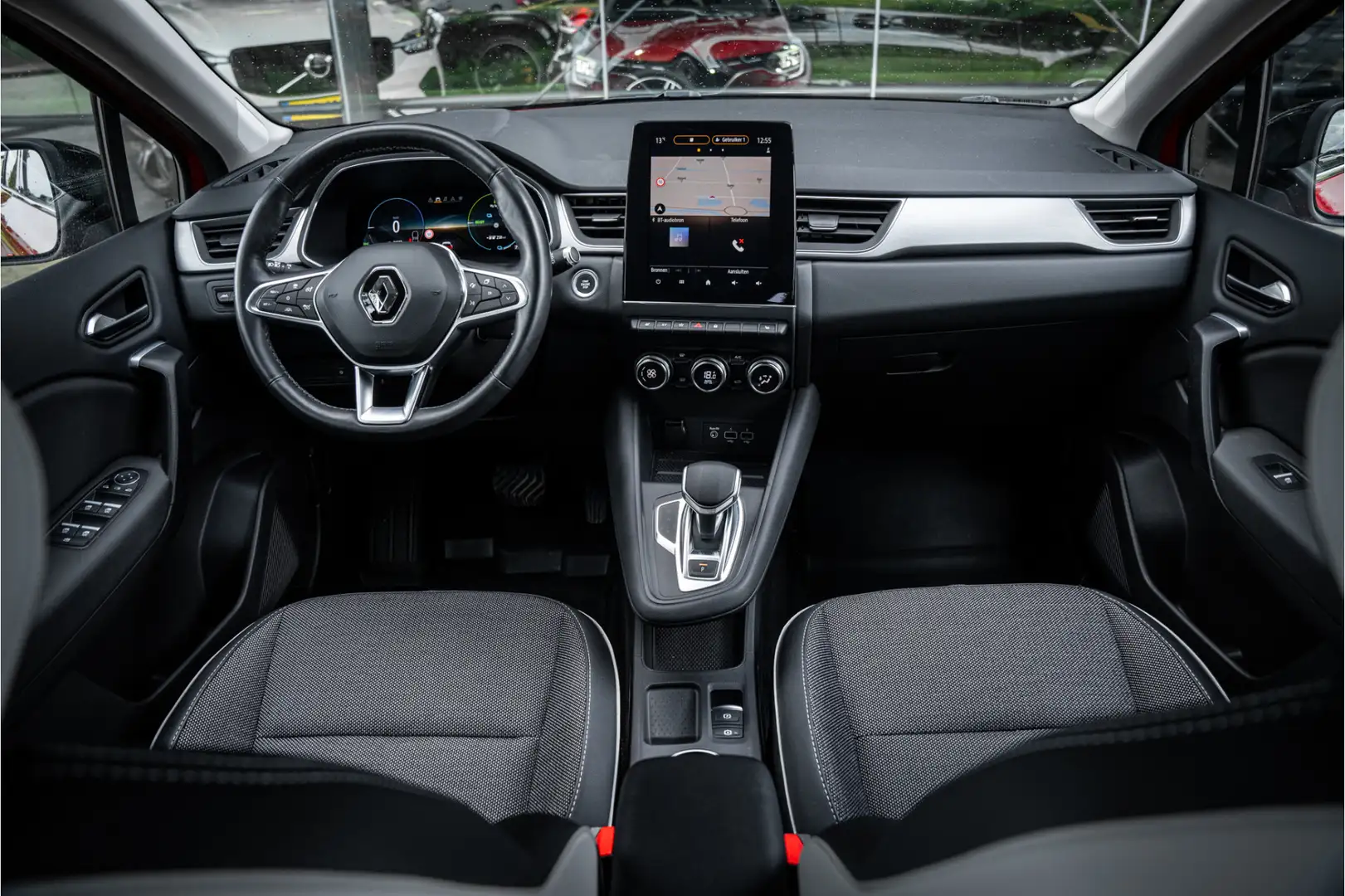 Renault Captur 1.6 E-Tech Plug-in Hybrid 160 Intens Rood - 2