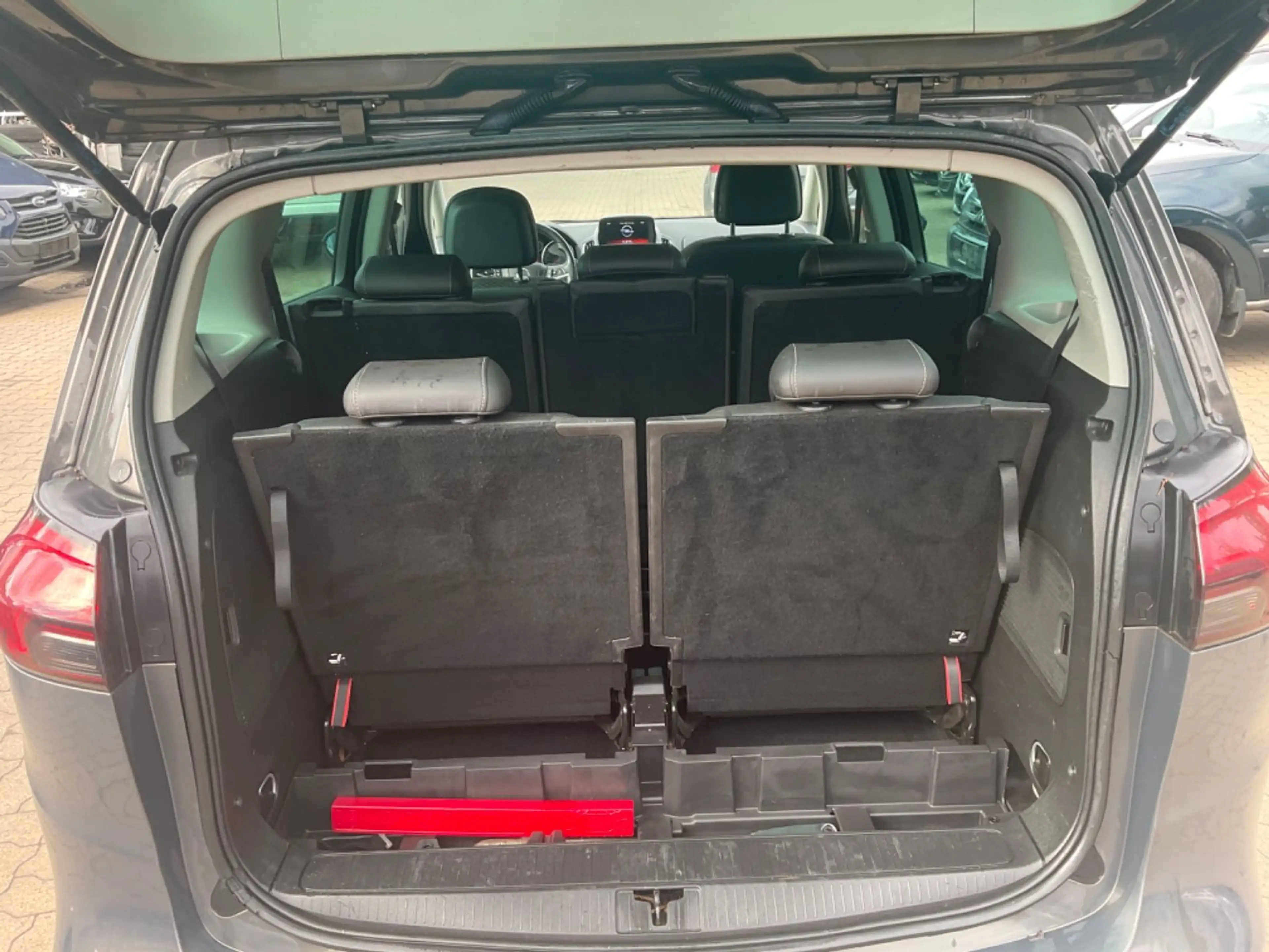 Opel Zafira C Tourer Innovation TÜV 02.2028 7 SITZE — photo 7