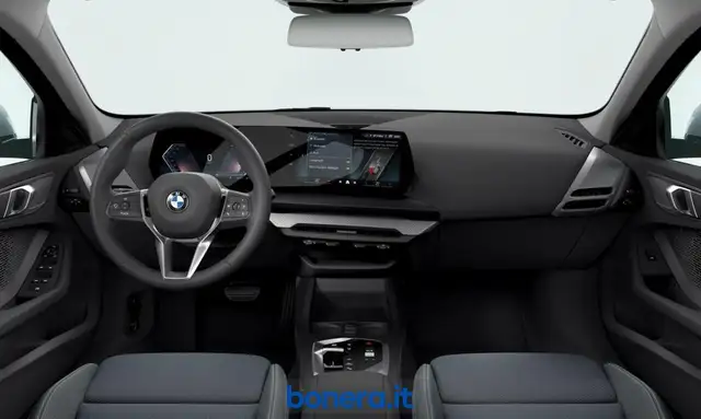 BMW 1 Series view 3