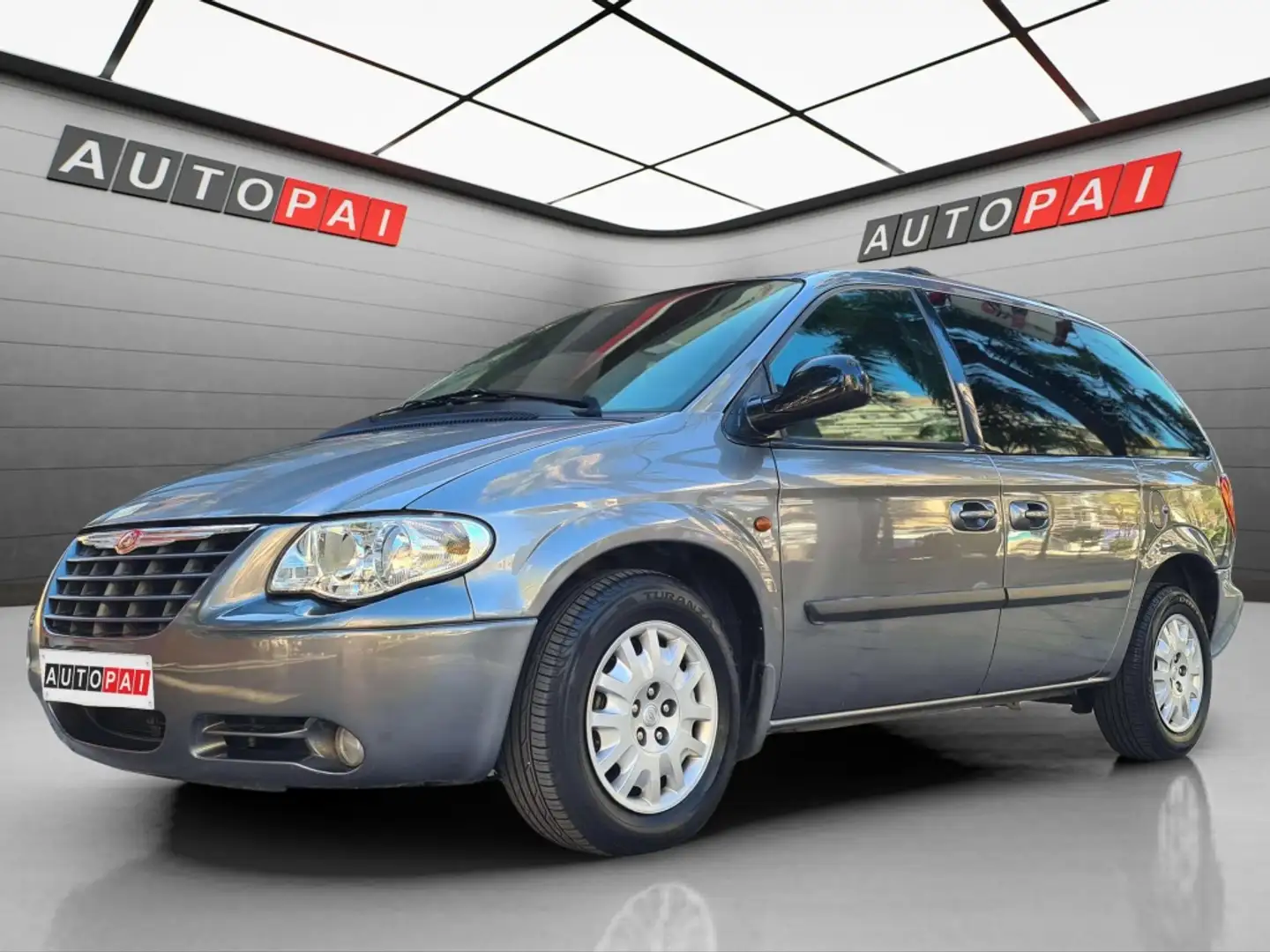 Chrysler Voyager 2.8CRD SE Aut. Grigio - 1