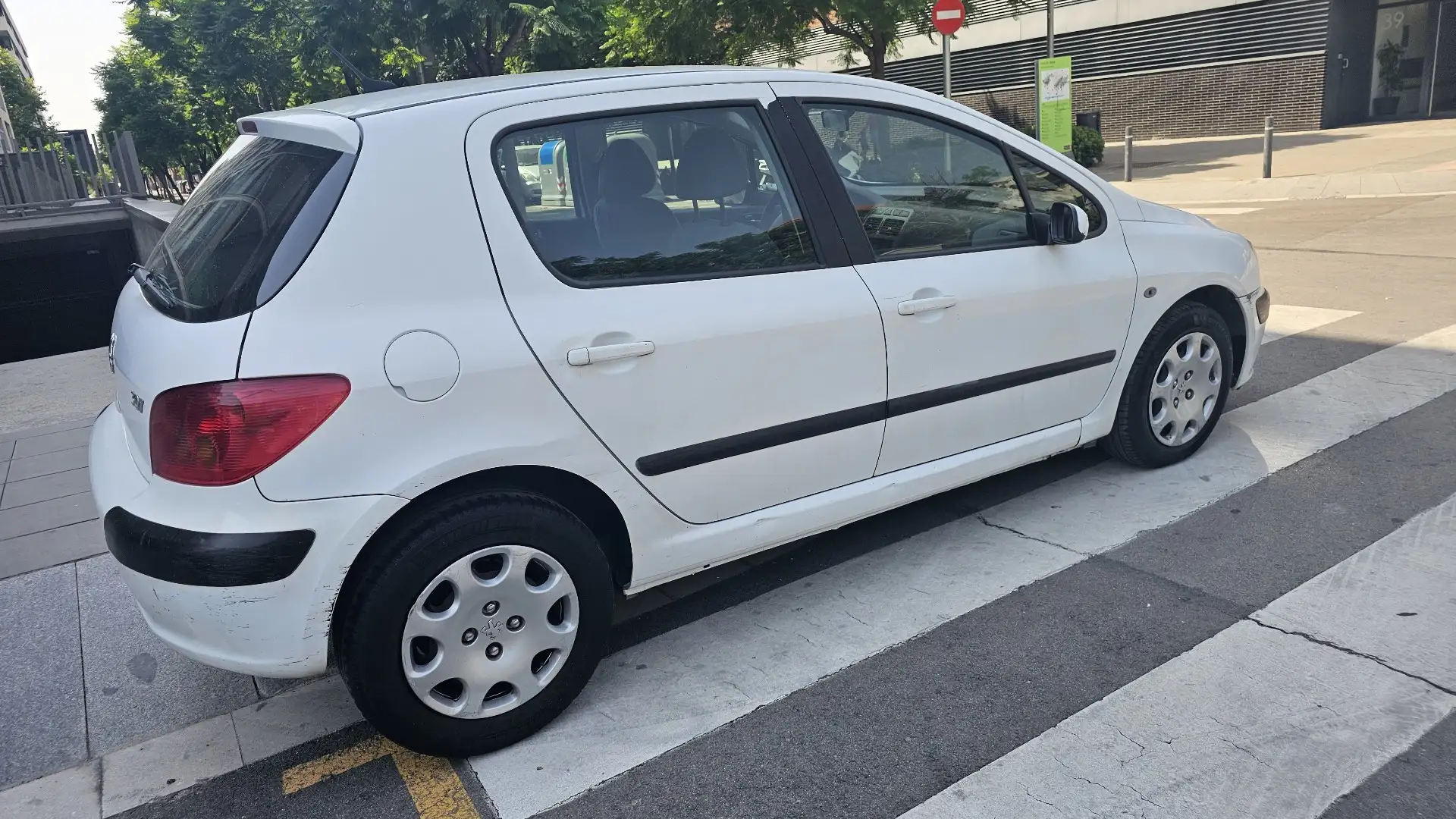 Peugeot 307 1.6i XN - 1