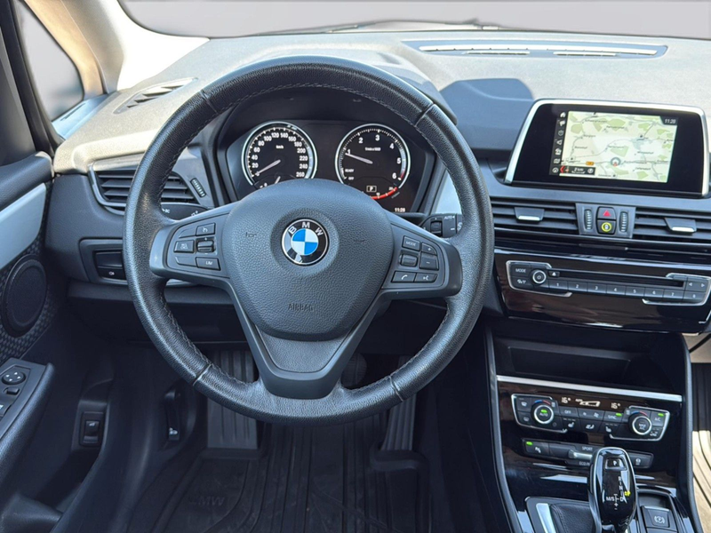 BMW 218 d xDrive Advantage, AHK, KZ, 7 Sitze — photo 13