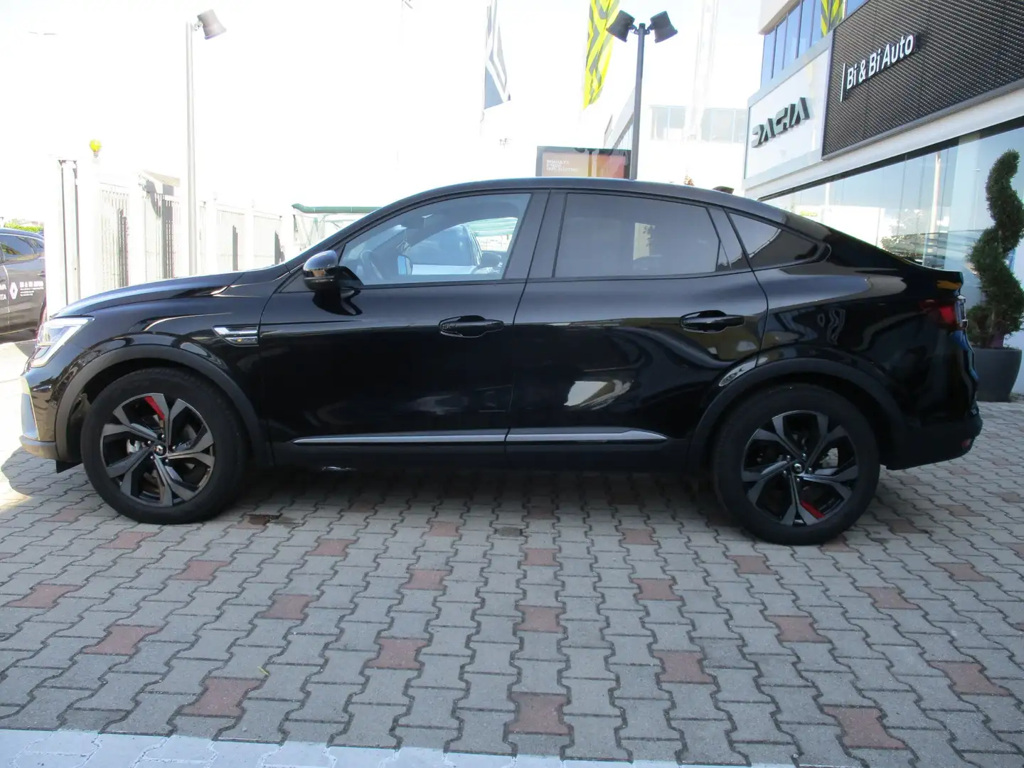 Renault Arkana Arkana 1.6 E-Tech full hybrid R.S. Line 145cv Nero - 2