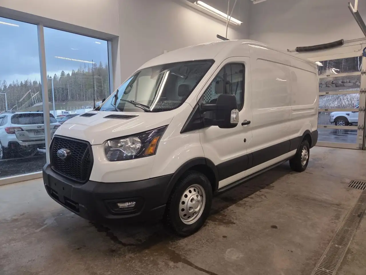 2023 Ford Transit Cargo Van