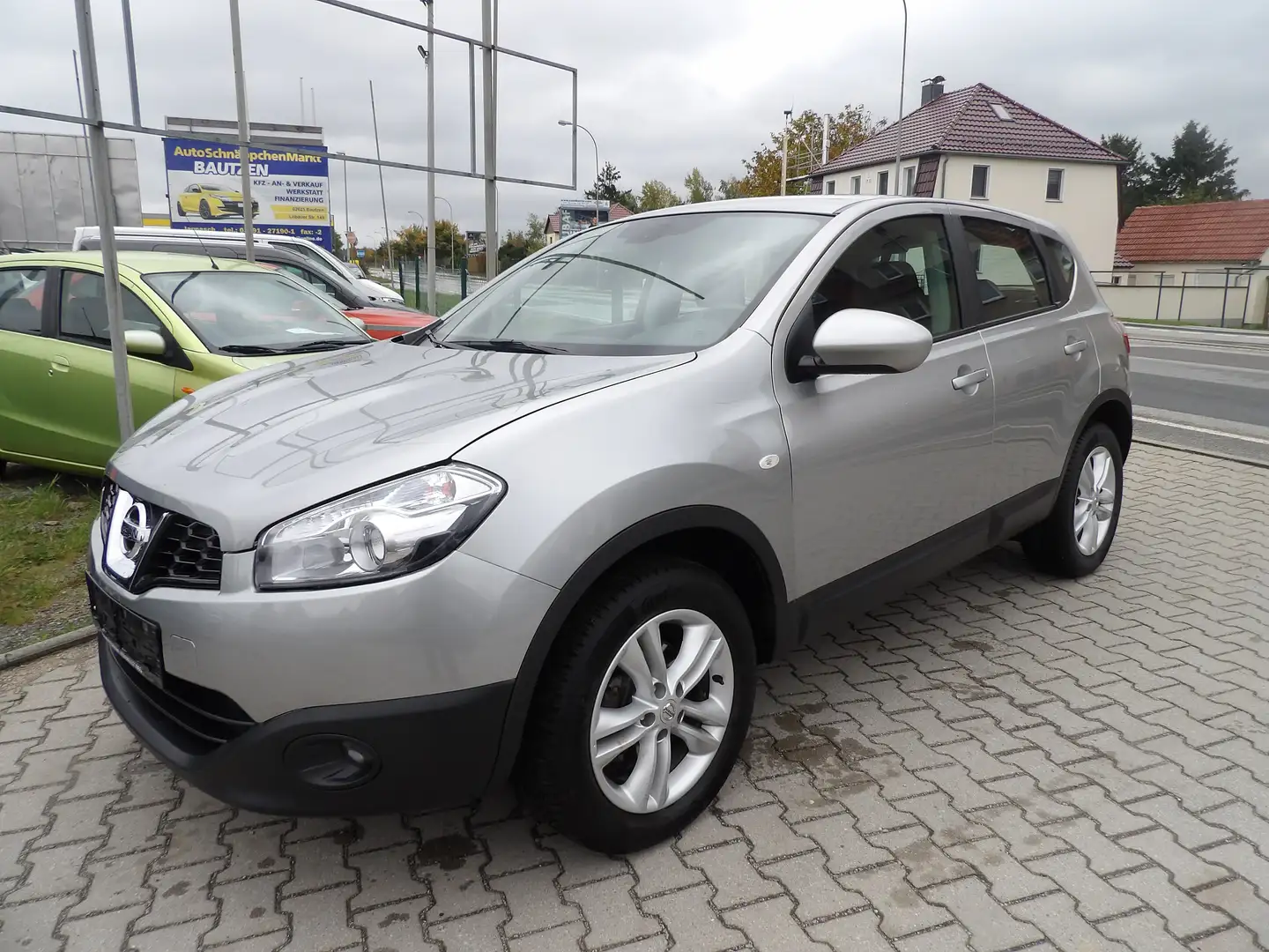 Nissan Qashqai Qashqai 2.0 4 x 4 CVT tekna Allrad Klima HU AU Neu Grau - 1