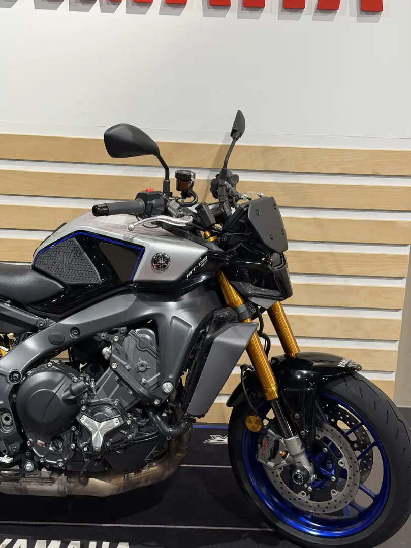 Yamaha MT-09 - 2