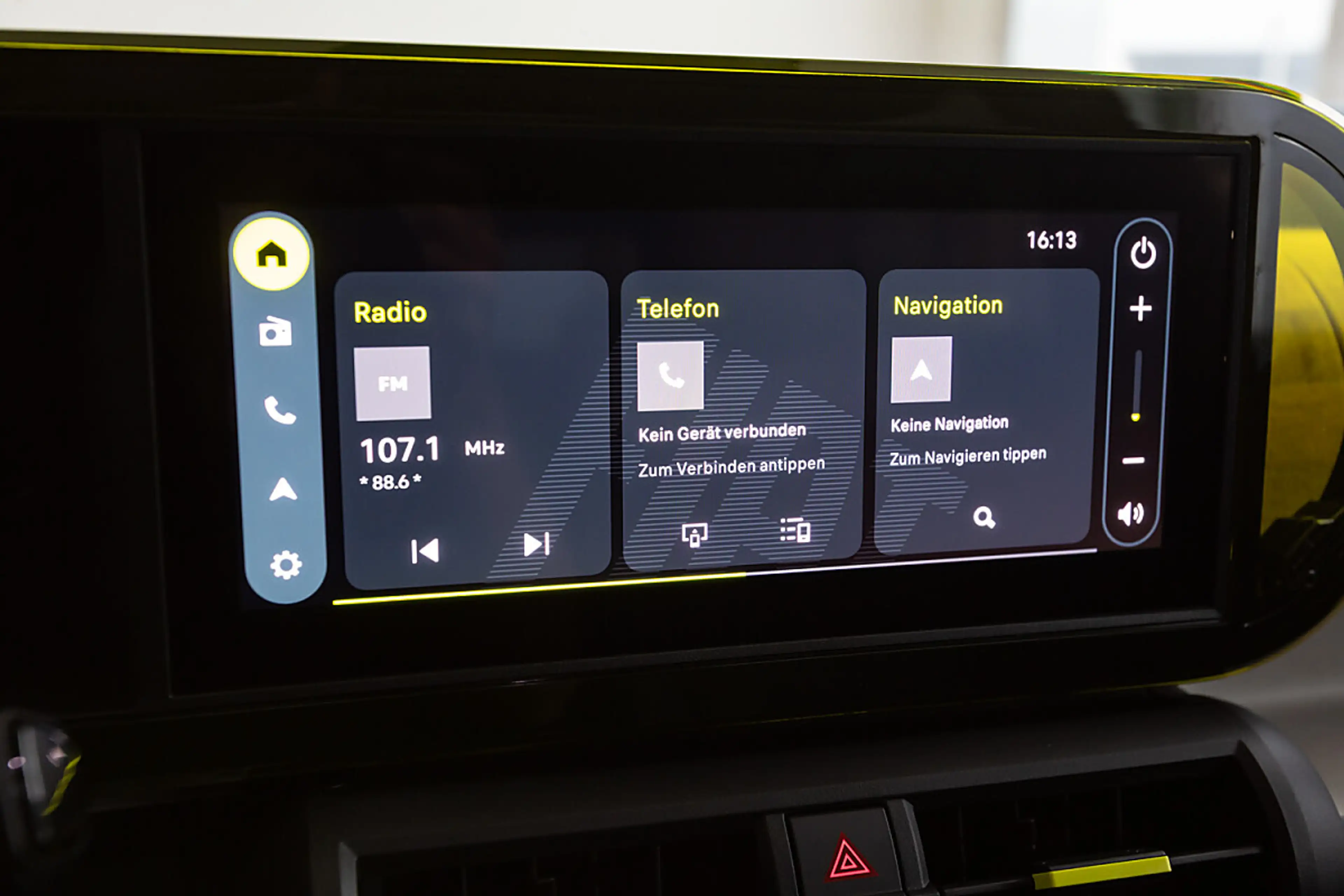 Fiat Grande Panda 1.2 T 100 La Prima — photo 8