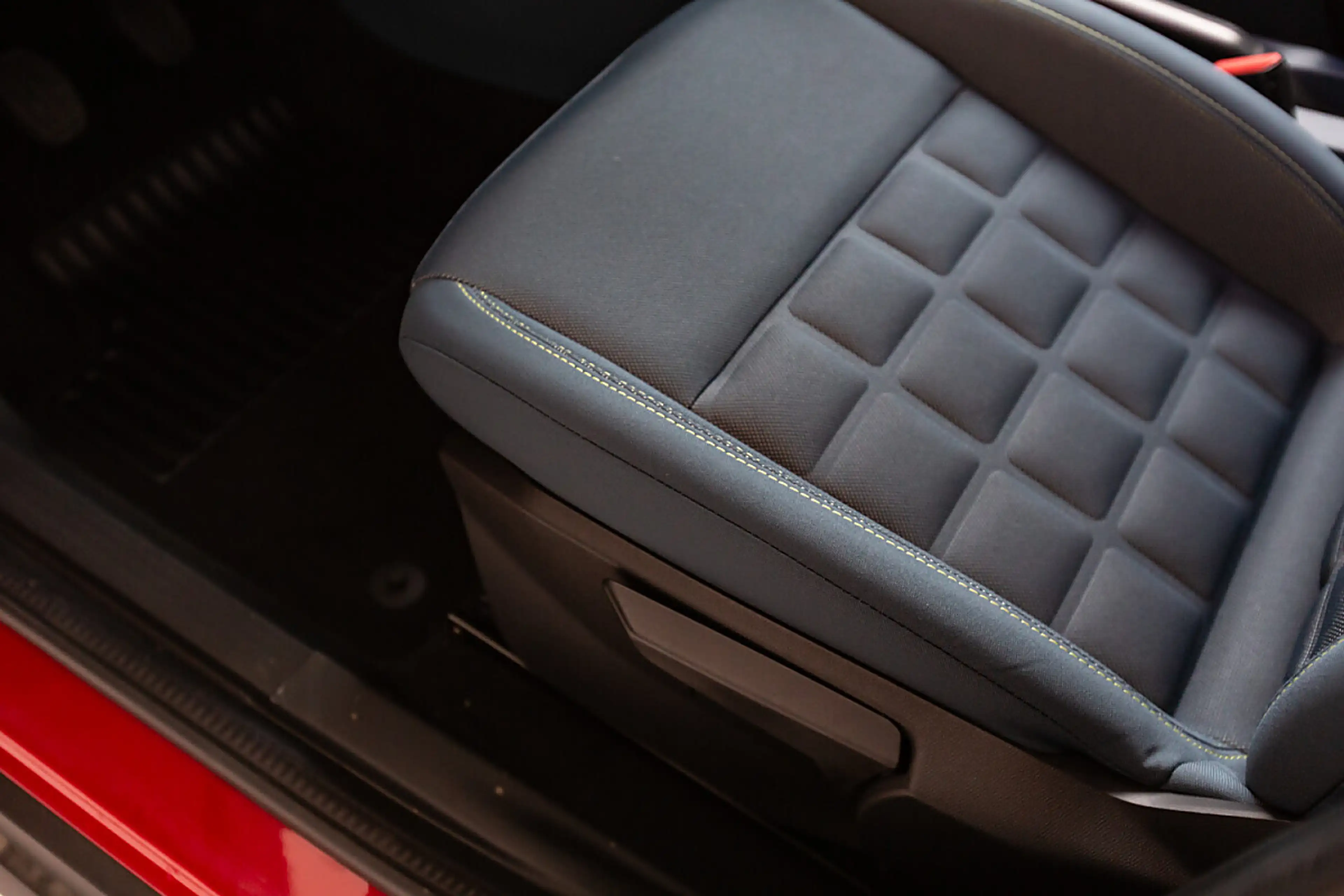 Fiat Grande Panda 1.2 T 100 La Prima — photo 13