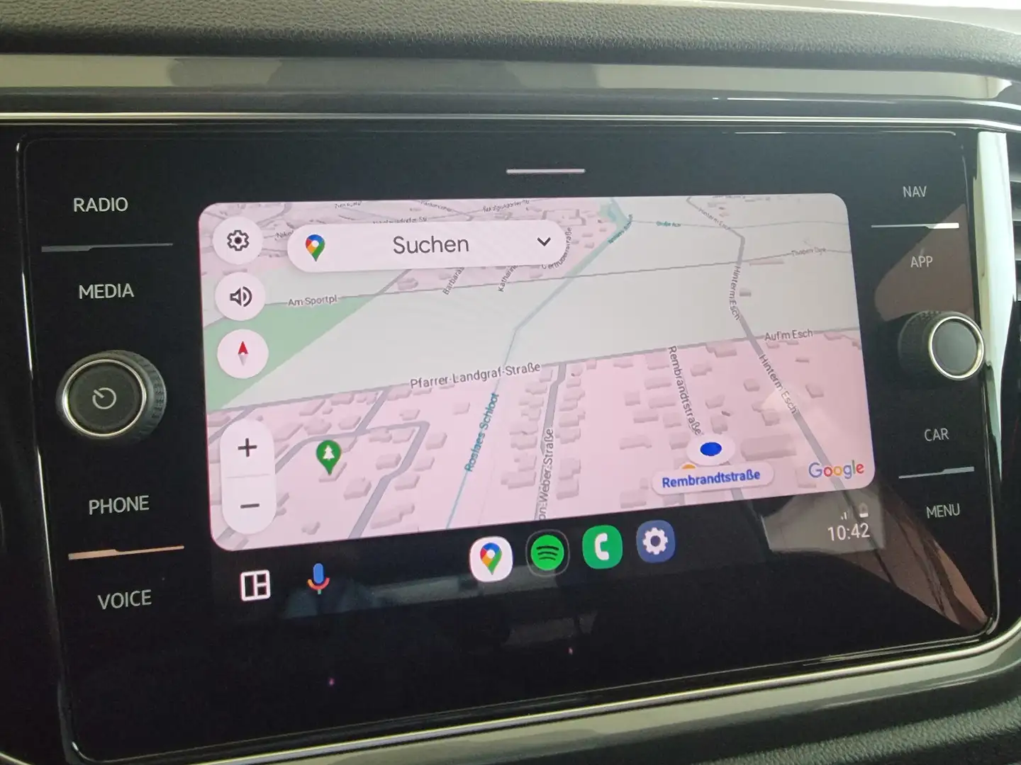 Volkswagen T-Roc Sport LED ACC APP SHZ DAB+ Kamera Keyless Gris - 2