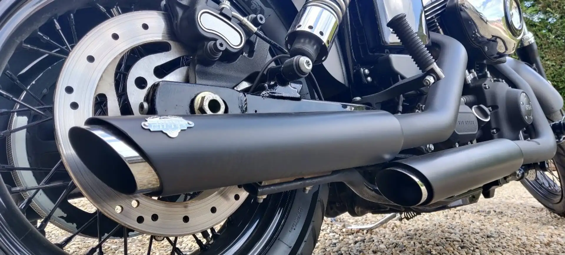 Harley-Davidson Dyna Street Bob Negru - 2