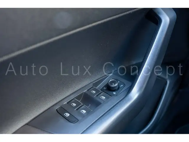 Volkswagen Polo view 9