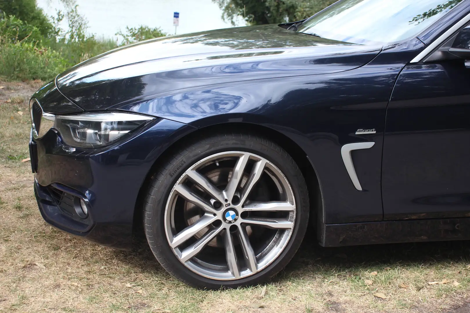 BMW 440 440i Gran Coupe Sport Line Aut. Sport Line Blau - 2