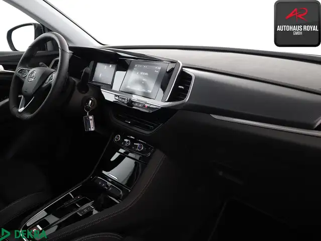 Opel Grandland X view 10
