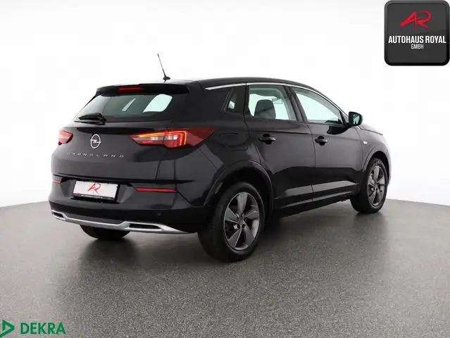 Opel Grandland X view 5