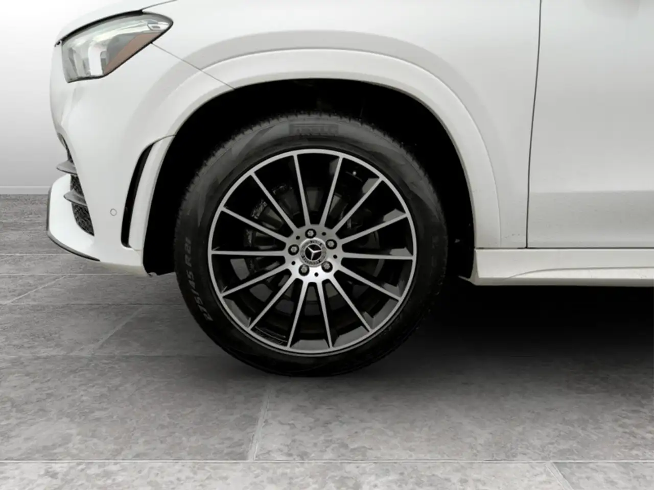 Mercedes-Benz GLE снимка Mercedes-Benz GLE