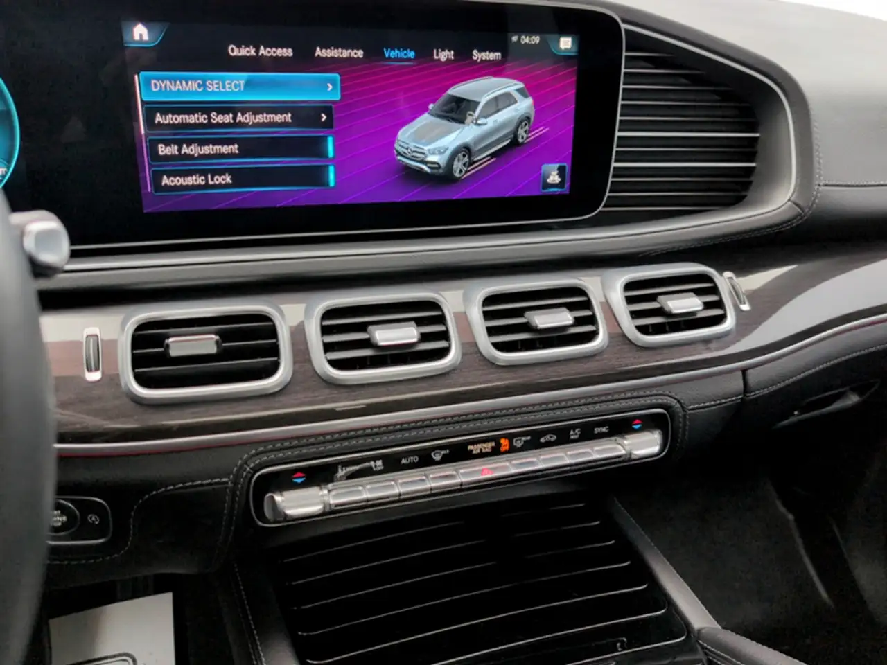 Mercedes-Benz GLE снимка Mercedes-Benz GLE