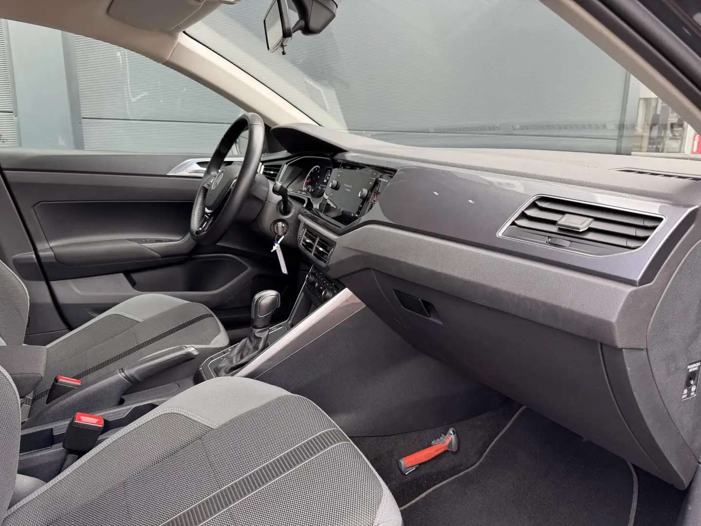Volkswagen Polo 1.0 TSI Highline R-Line / Geen Import / 1e Eig Gris - 2