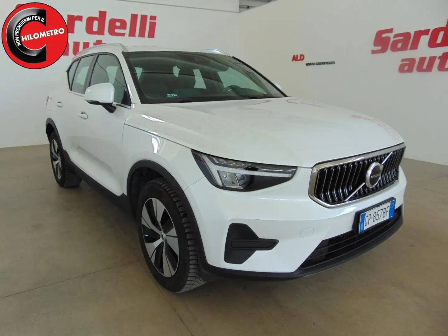 Volvo XC40 T4 Recharge Plug-in Hybrid automatico Core Weiß - 2