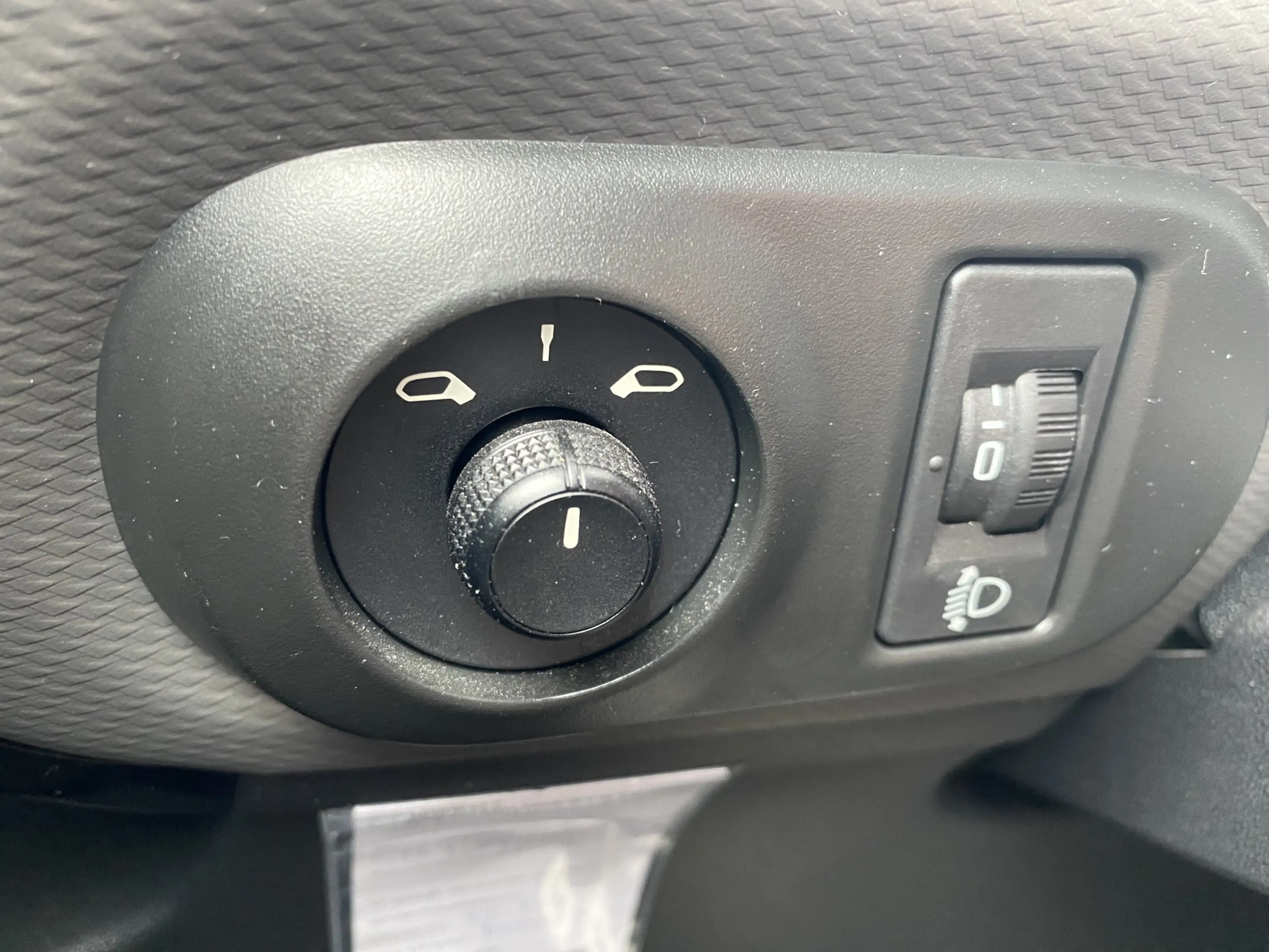 Citroen C4 Cactus 1.2 PureTech Feel Apple Carplay / Android Auto Tre — photo 11