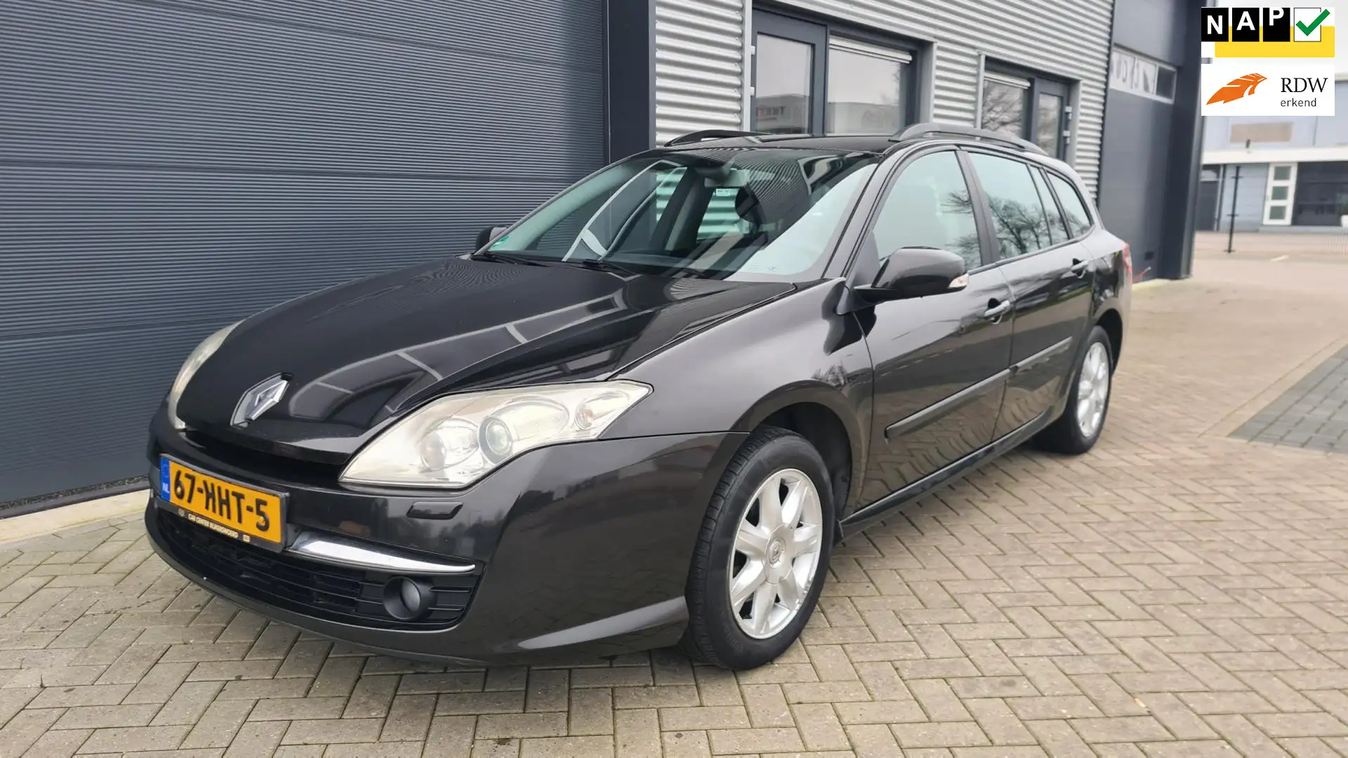 Renault Laguna Estate 2.0 16V Dynamque Negro - 1