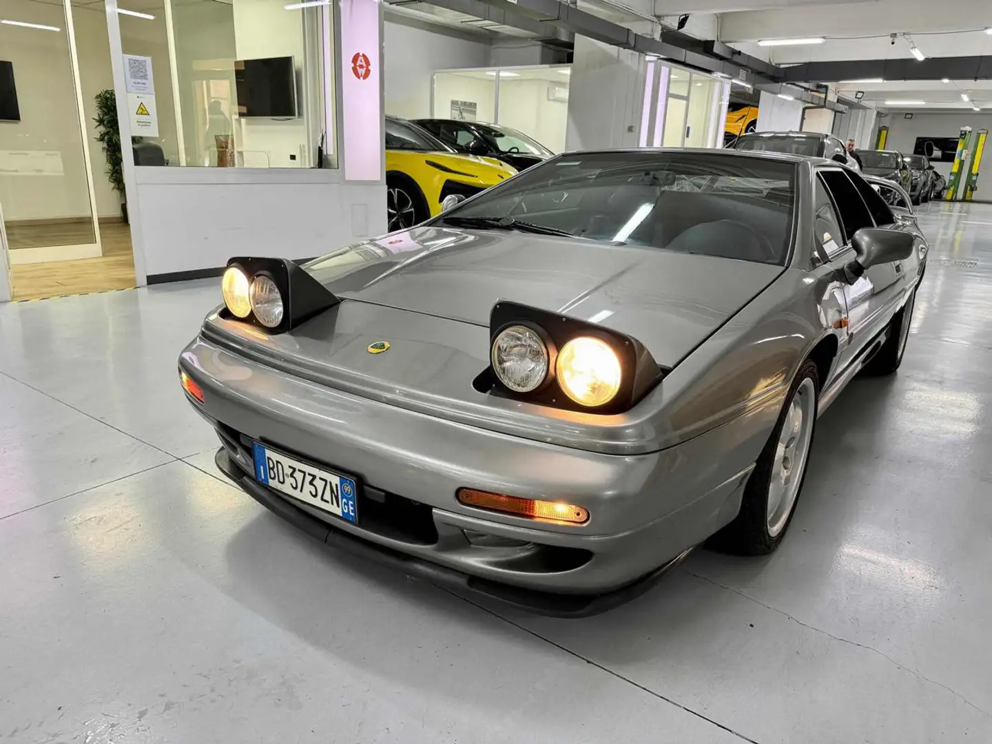 Lotus Esprit 2.0i turbo cat GT3 Grey - 1