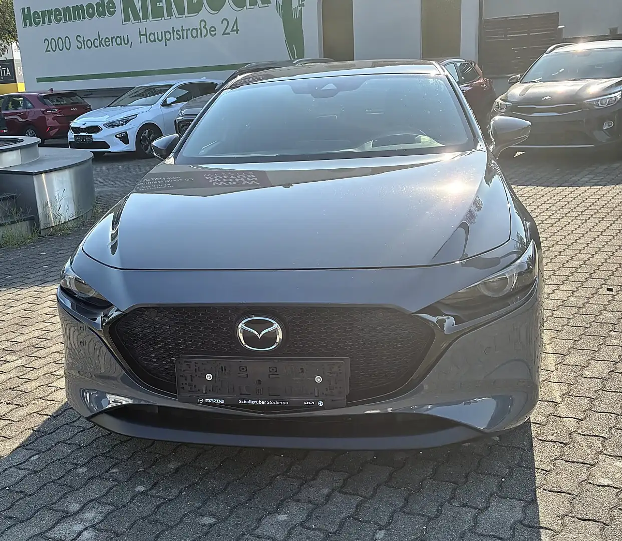 Mazda 3 Mazda3 Skyactiv-G122 Comfort+ /SO/ST Aut. Grau - 1