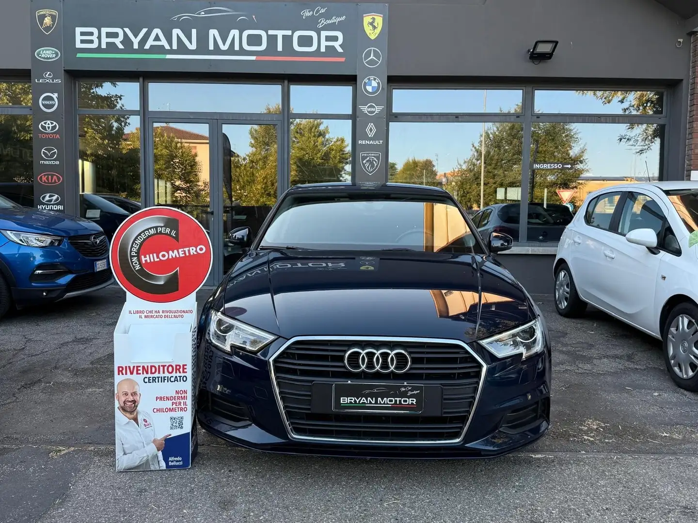 Audi A3 A3 Sedan 30 TDI Business Blauw - 1