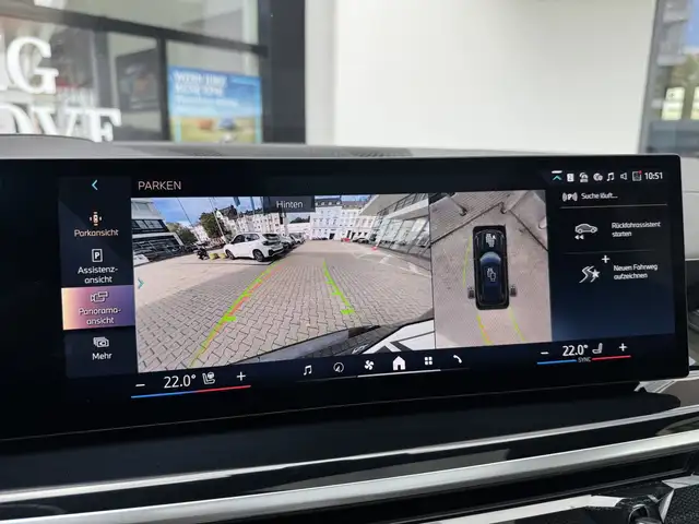 BMW X5 view 12