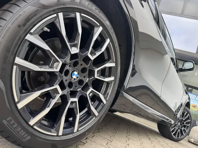 BMW X5 X5 view 4