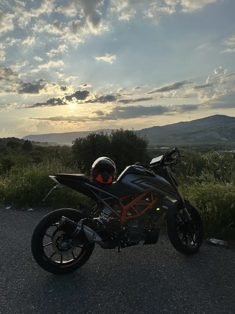 KTM 125 Duke grigio - 2