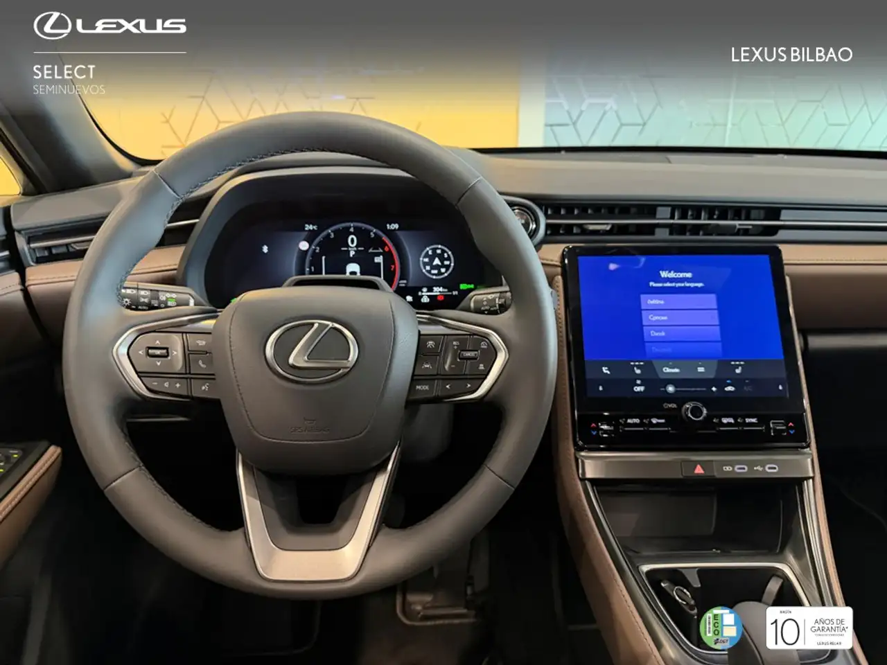 Lexus LBX 2026 — фото 11