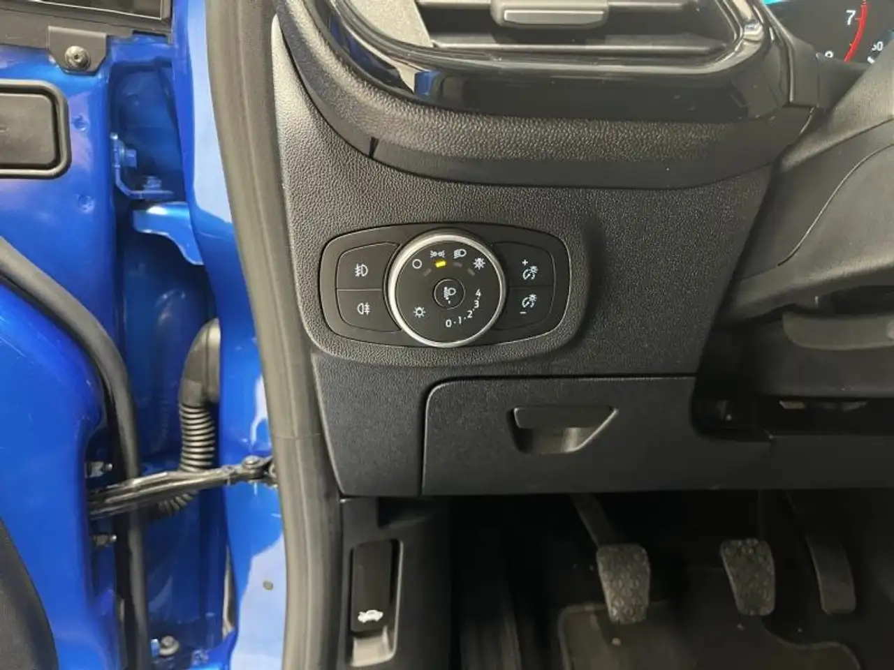 Ford Fiesta 5 portes — photo 10