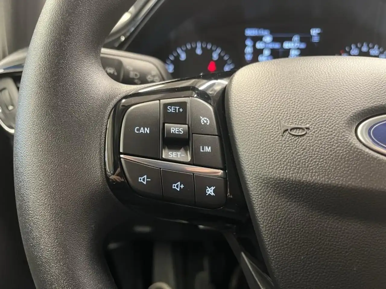 Ford Fiesta 5 portes — photo 4